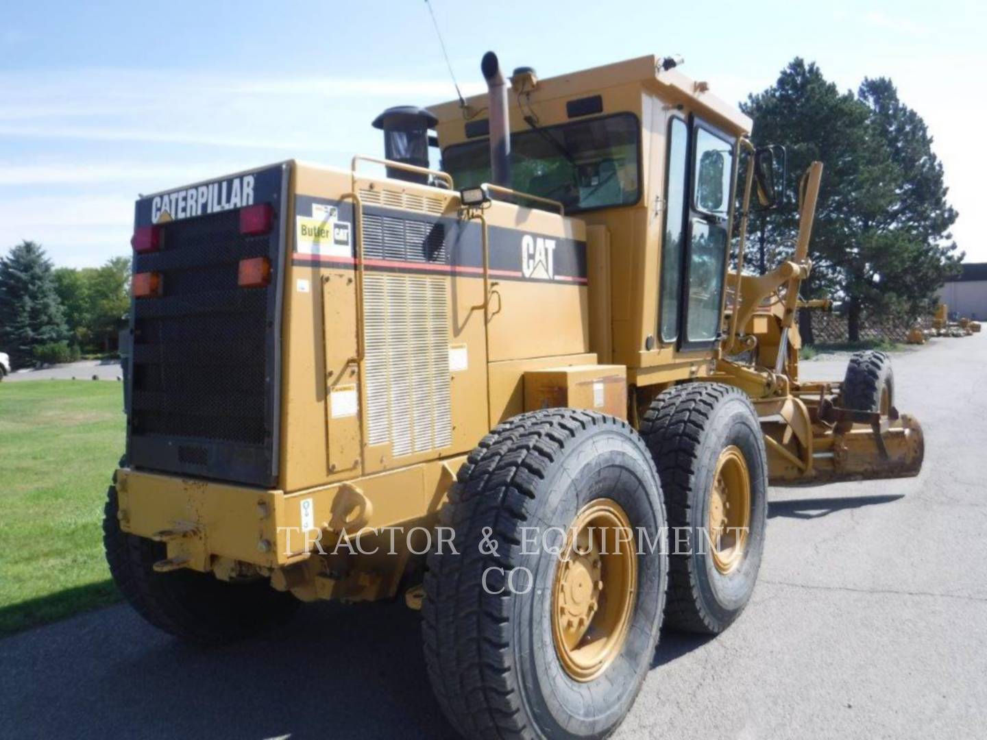 2002 Caterpillar 140H Grader - Road