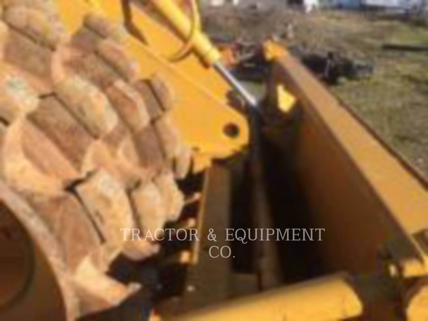 1998 Caterpillar 815 Paver