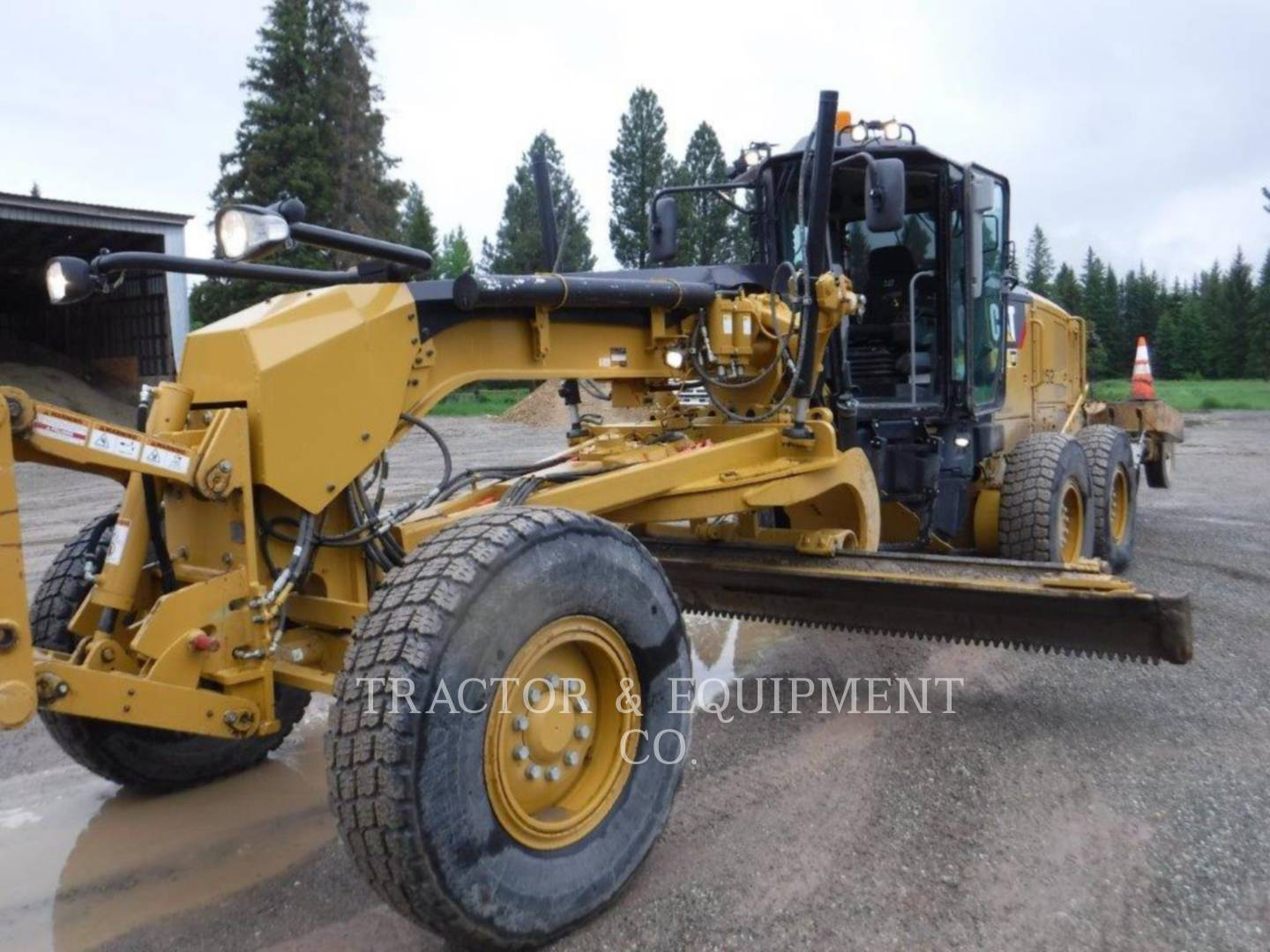 2016 Caterpillar 12M3 Grader - Road