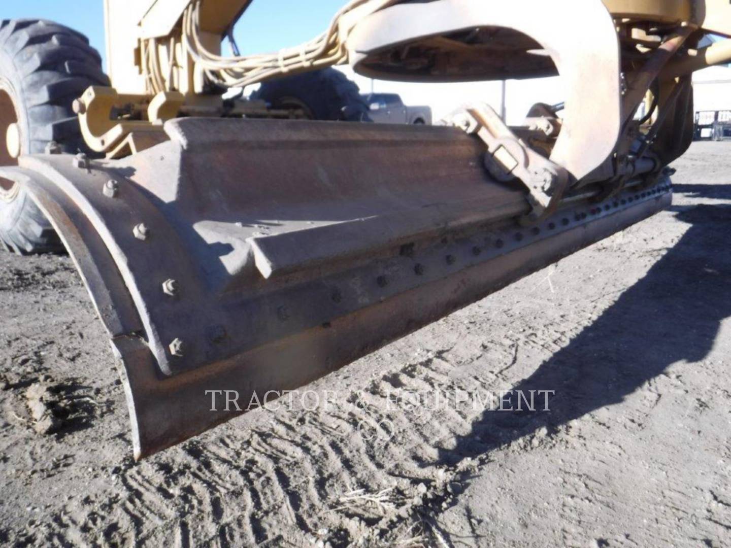 2002 Caterpillar 143H Grader - Road