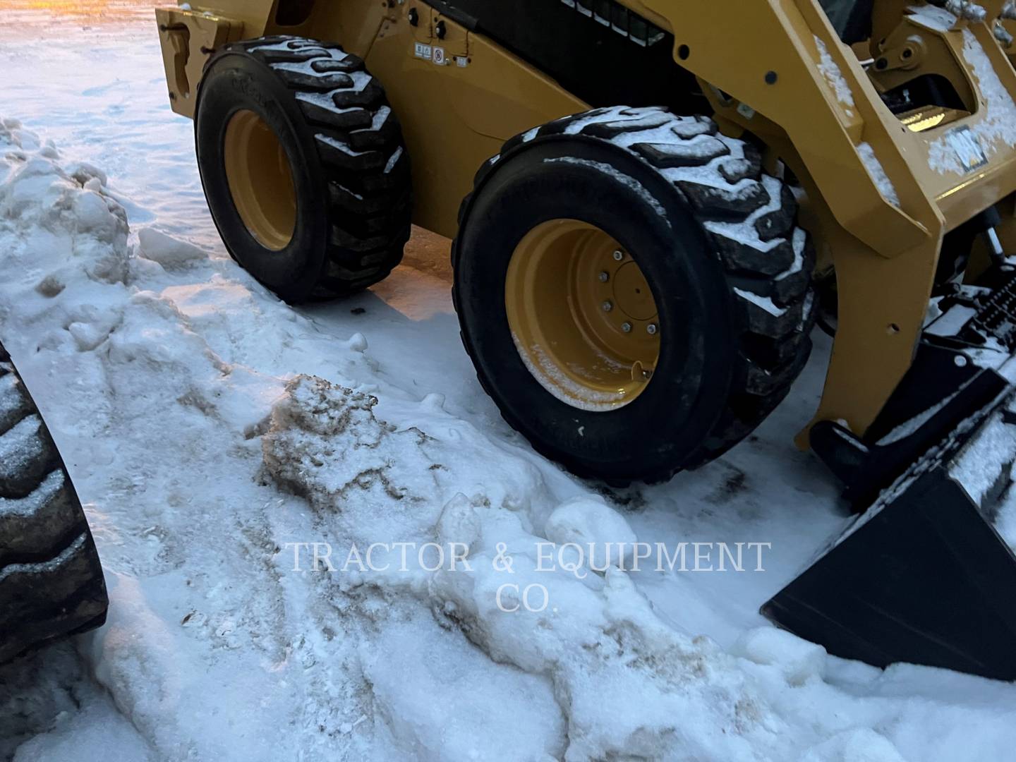 2018 Caterpillar 272D Skid Steer Loader