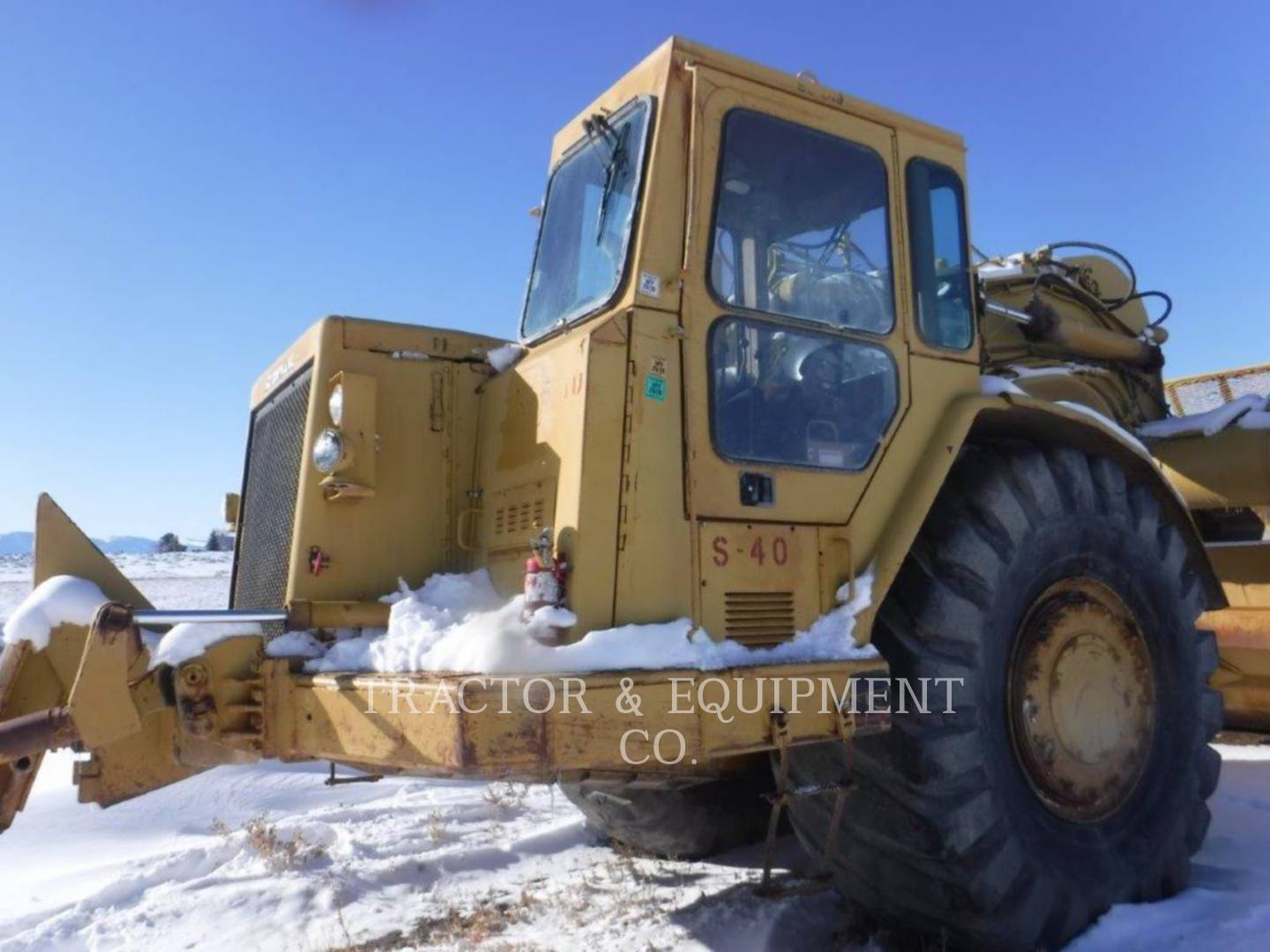 1988 Caterpillar 637E Wheel Tractor