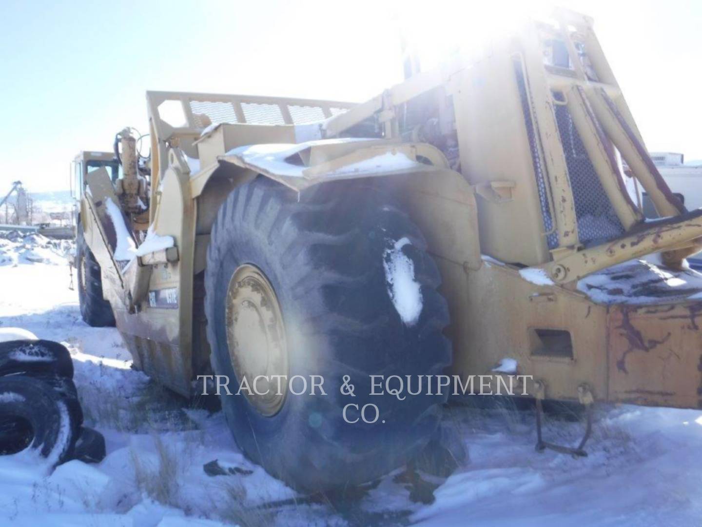 1988 Caterpillar 637E Wheel Tractor