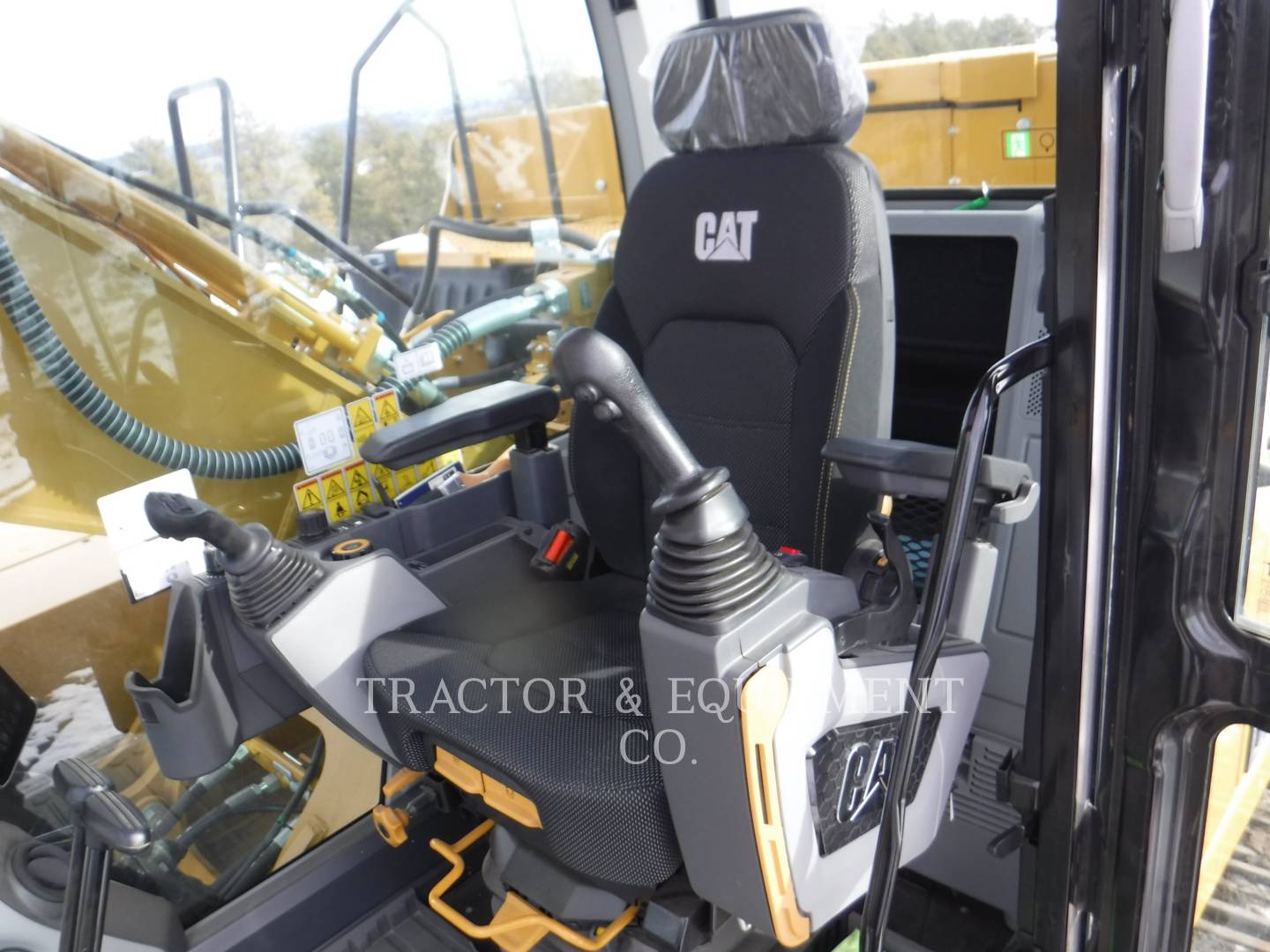 2020 Caterpillar 330 Excavator