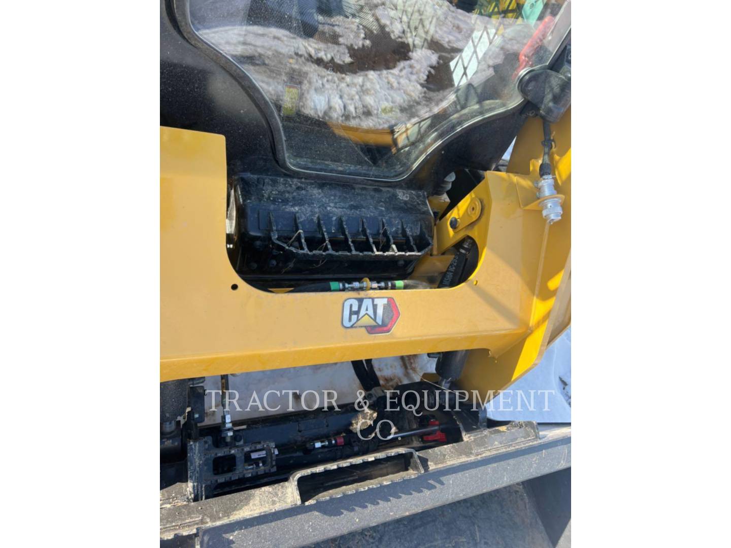 2022 Caterpillar 236D3 H2CB Skid Steer Loader