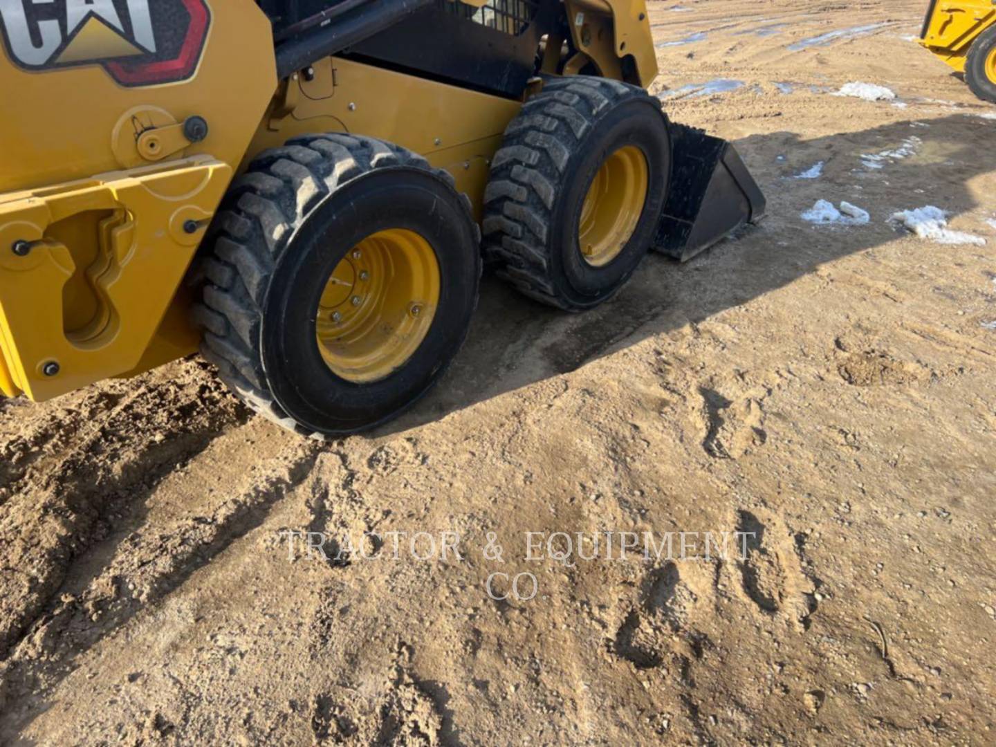 2022 Caterpillar 236D3 H2CB Skid Steer Loader