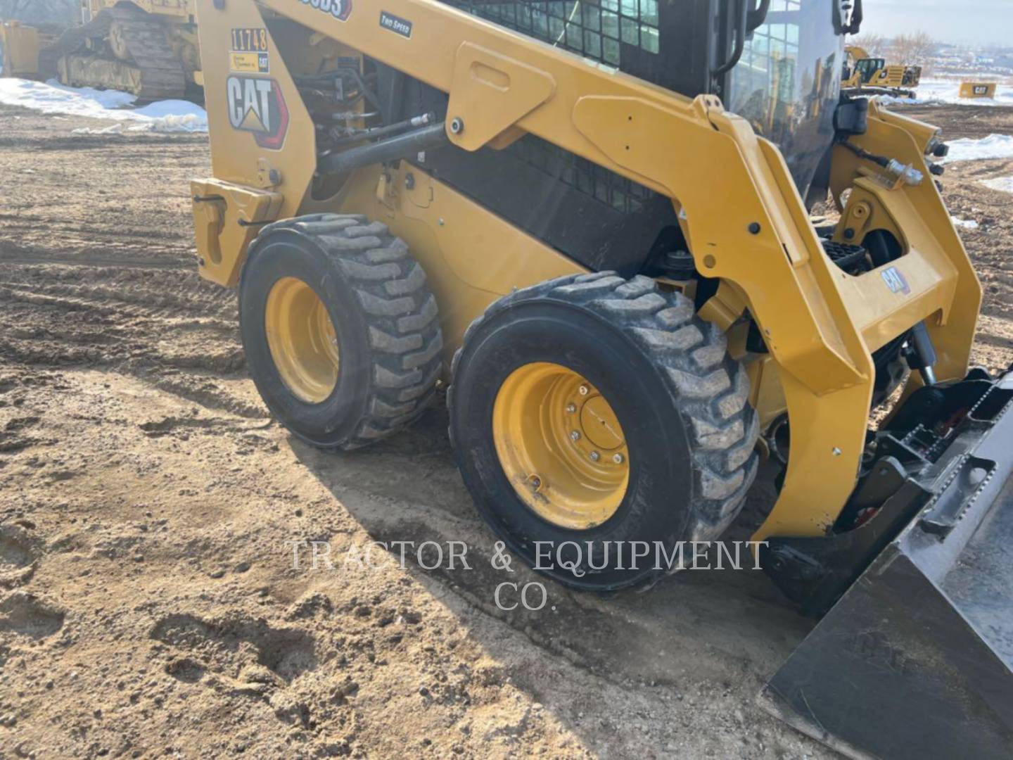 2022 Caterpillar 236D3 H2CB Skid Steer Loader