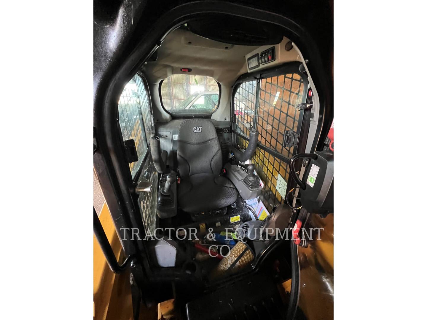 2021 Caterpillar 236D3 Skid Steer Loader