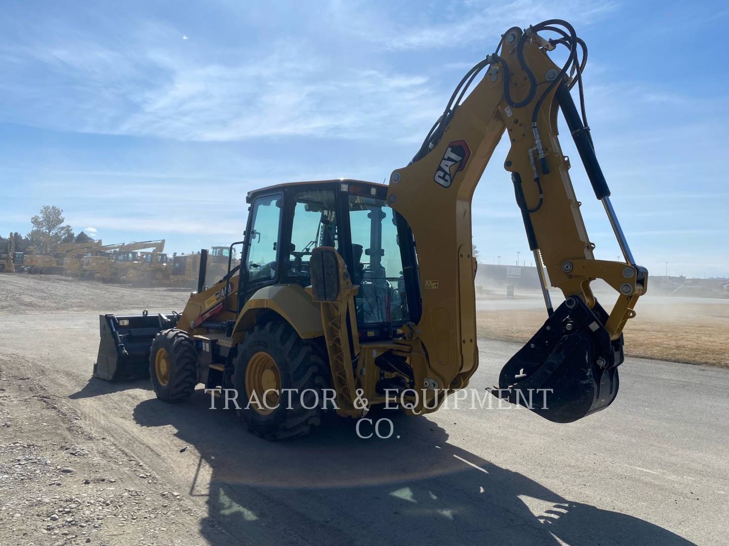 2022 Caterpillar 440 Tractor Loader Backhoe