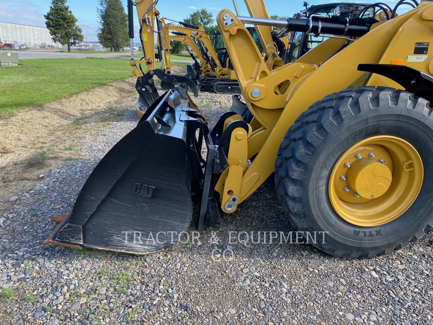 2022 Caterpillar 914 Wheel Loader