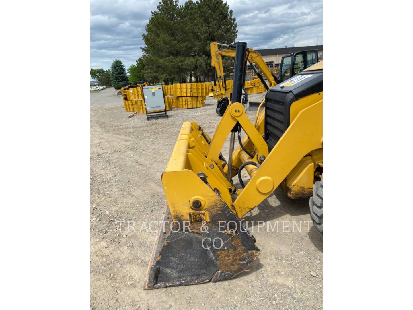 2018 Caterpillar 430 Tractor Loader Backhoe