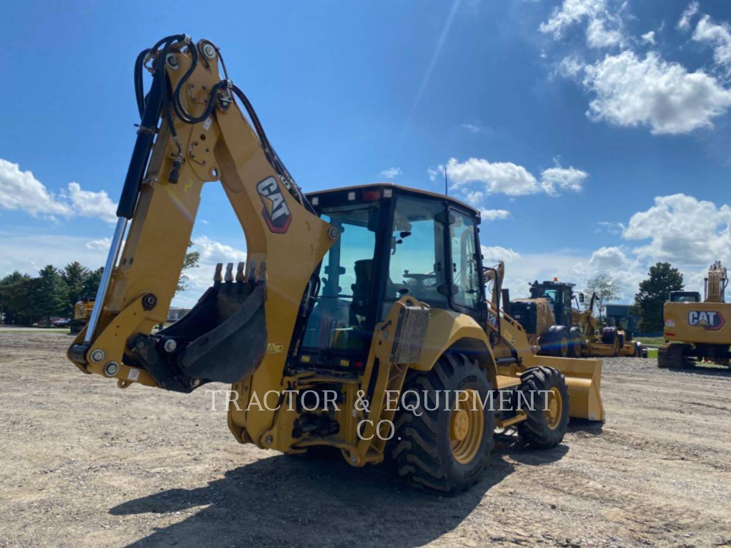 2022 Caterpillar 420 Tractor Loader Backhoe