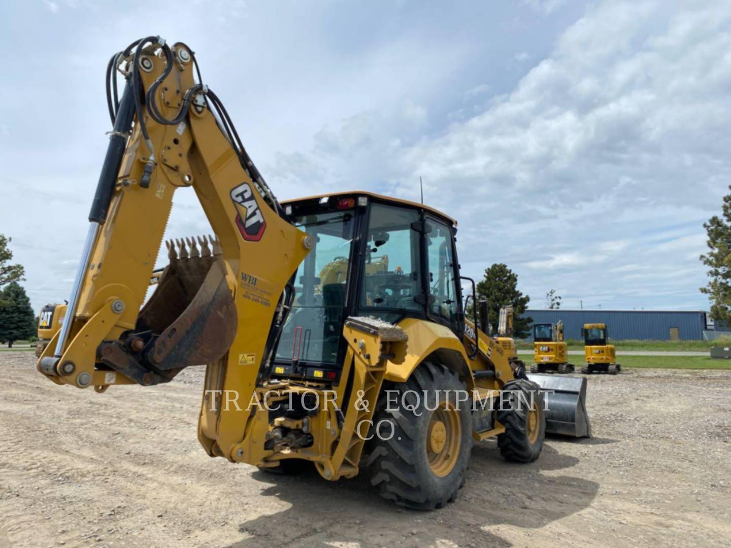 2022 Caterpillar 420XE Tractor Loader Backhoe