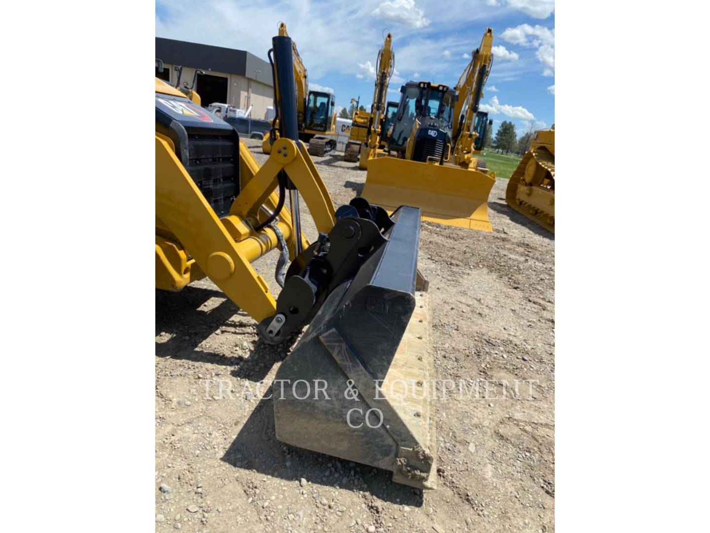 2022 Caterpillar 420XE Tractor Loader Backhoe