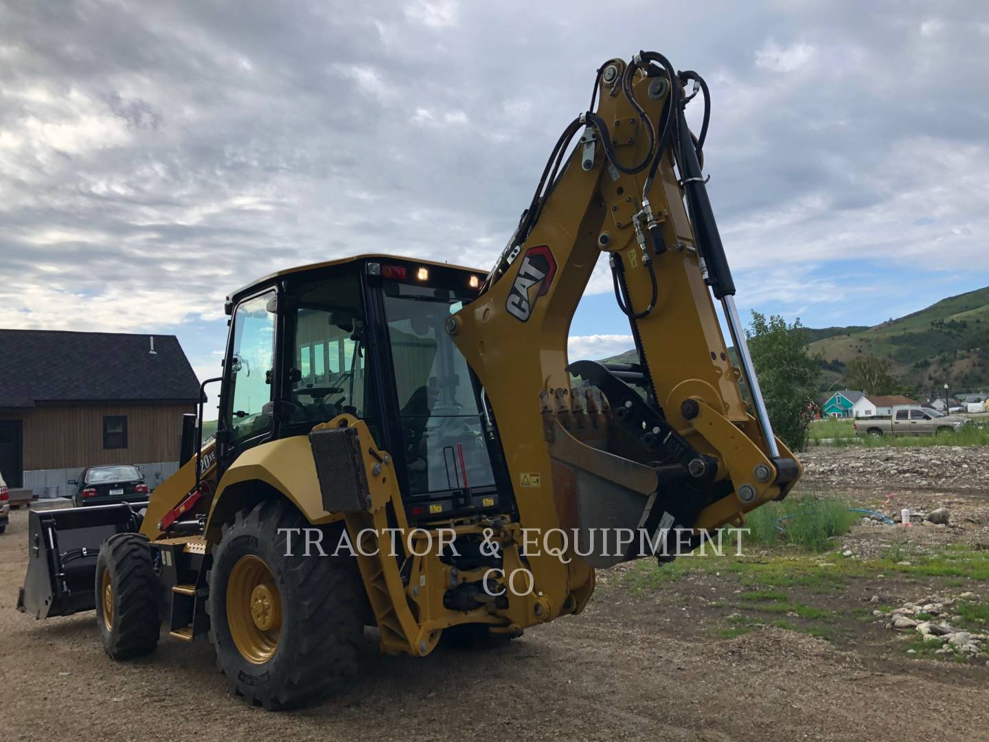 2021 Caterpillar 420 XE Tractor Loader Backhoe