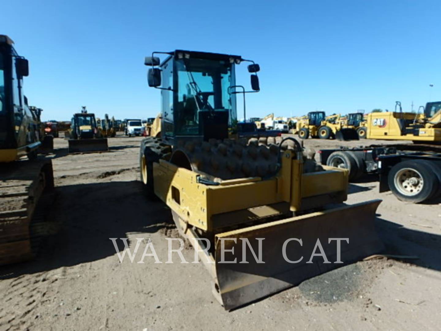 2018 Caterpillar CP56B Paver