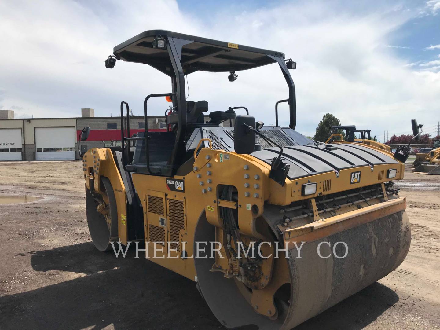 2017 Caterpillar CB66B Vibratory Double