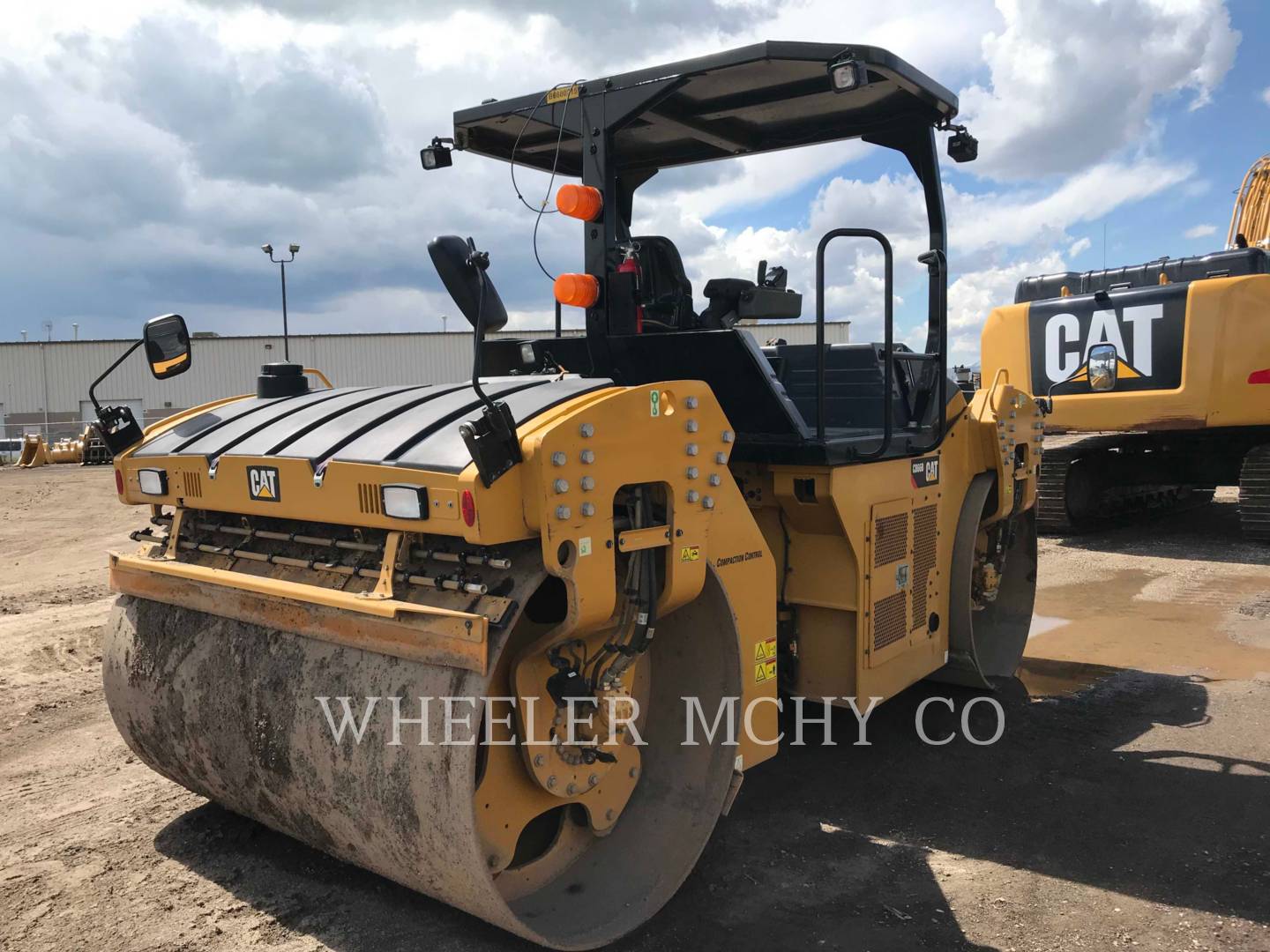 2017 Caterpillar CB66B Vibratory Double