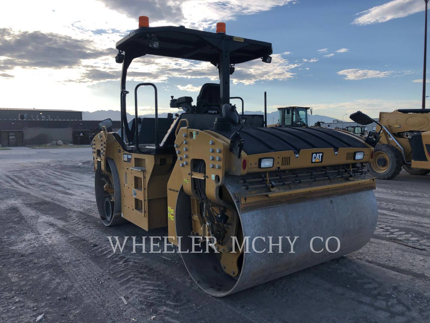 2018 Caterpillar CB66B CW Vibratory Double