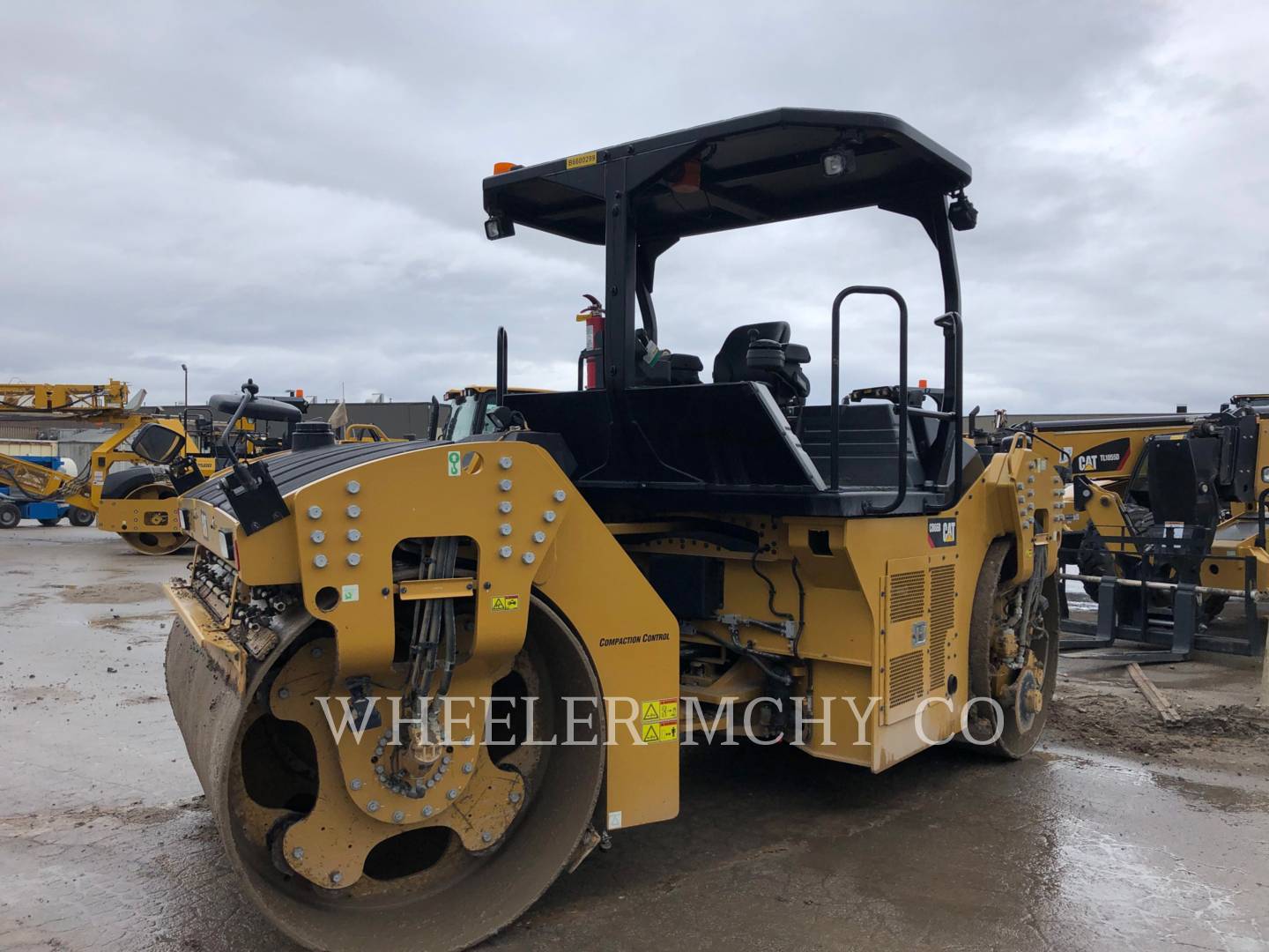 2018 Caterpillar CB66B CW Vibratory Double