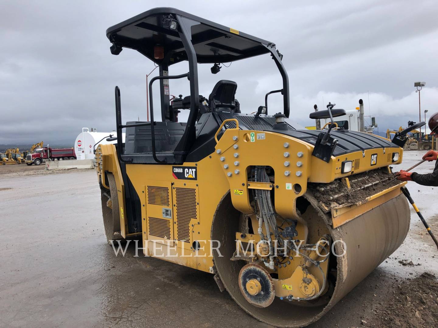 2018 Caterpillar CB66B CW Vibratory Double