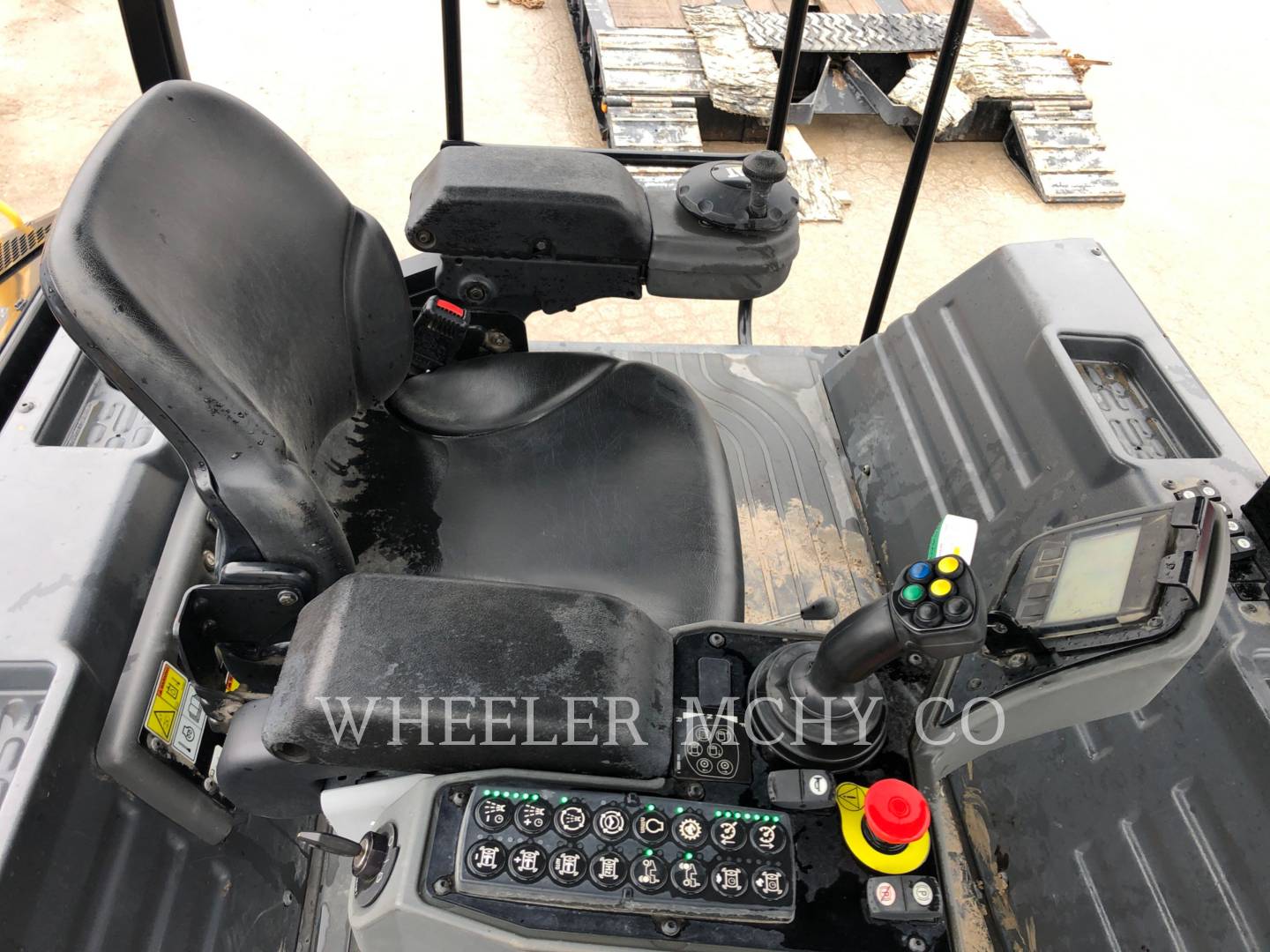 2018 Caterpillar CB66B CW Vibratory Double