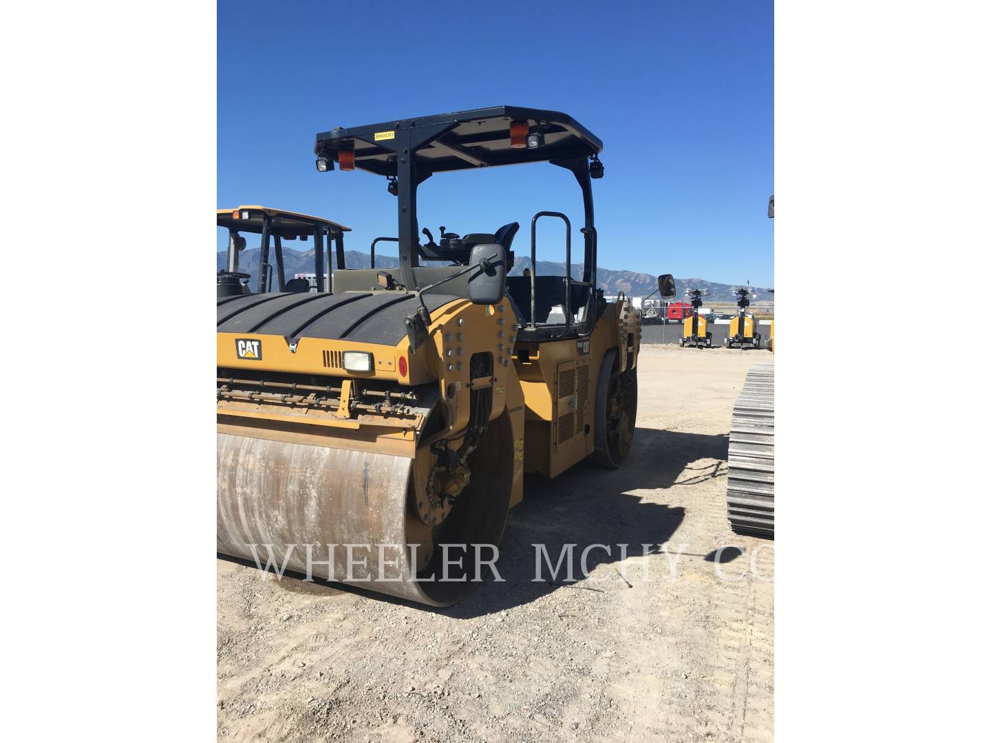 2018 Caterpillar CB66B Vibratory Double