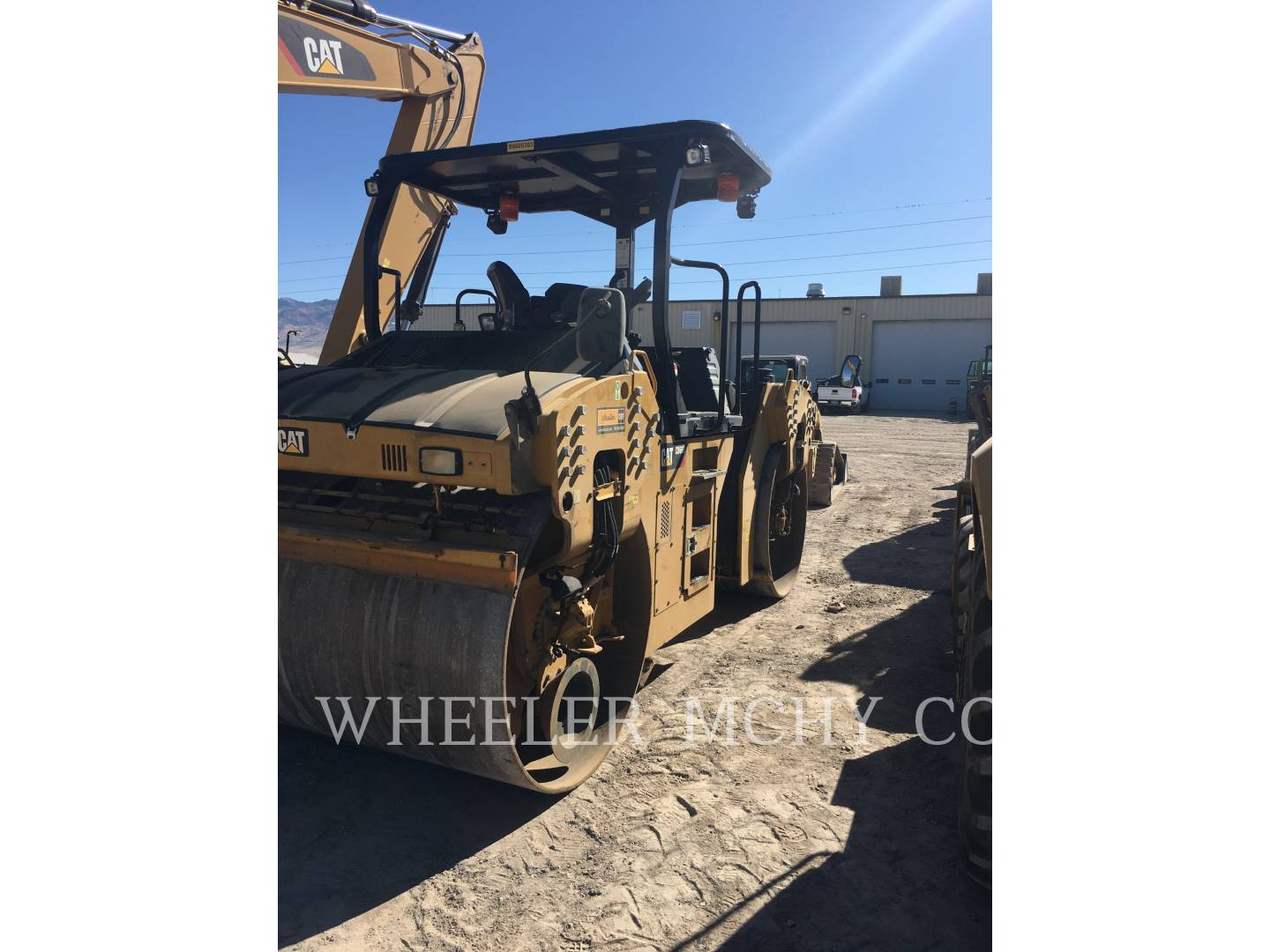 2018 Caterpillar CB66B Vibratory Double