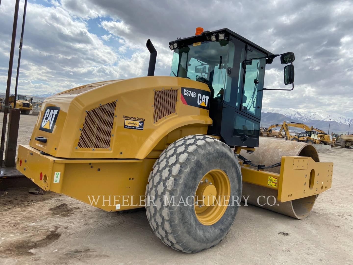 2018 Caterpillar CS74B Vibratory Single