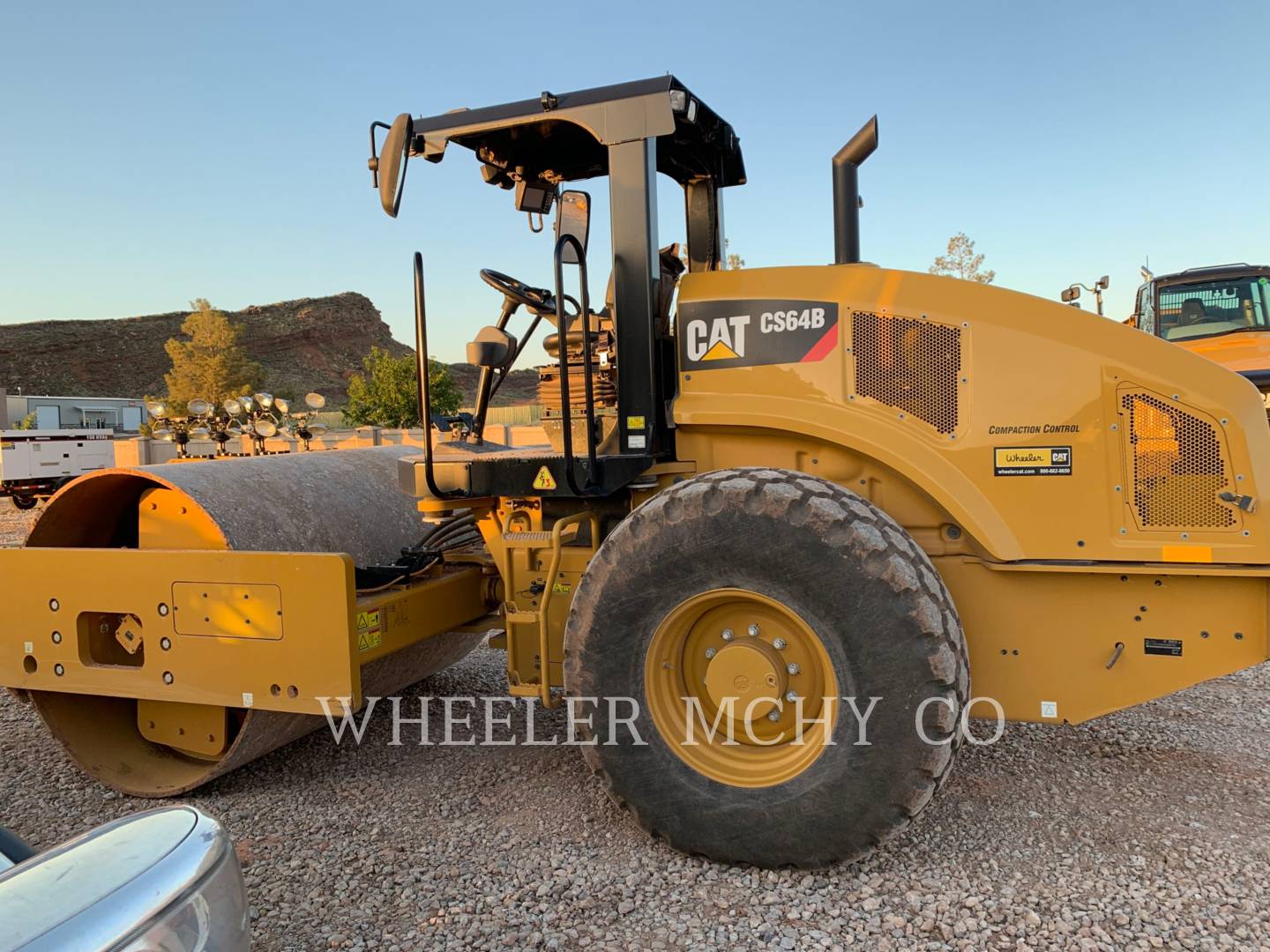 2017 Caterpillar CS64B CNPY Vibratory Single