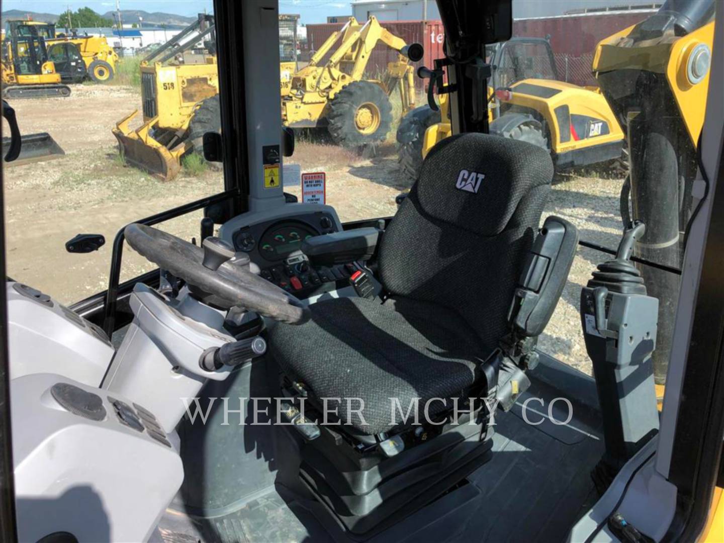 2017 Caterpillar 420F2 E Tractor Loader Backhoe