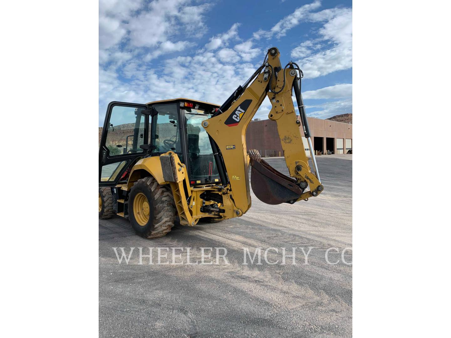 2017 Caterpillar 420F2 E Tractor Loader Backhoe