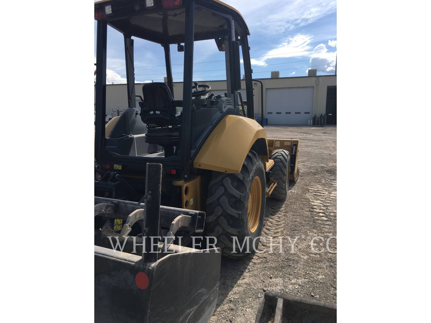 2016 Caterpillar 415F2 IL Tractor Loader Backhoe