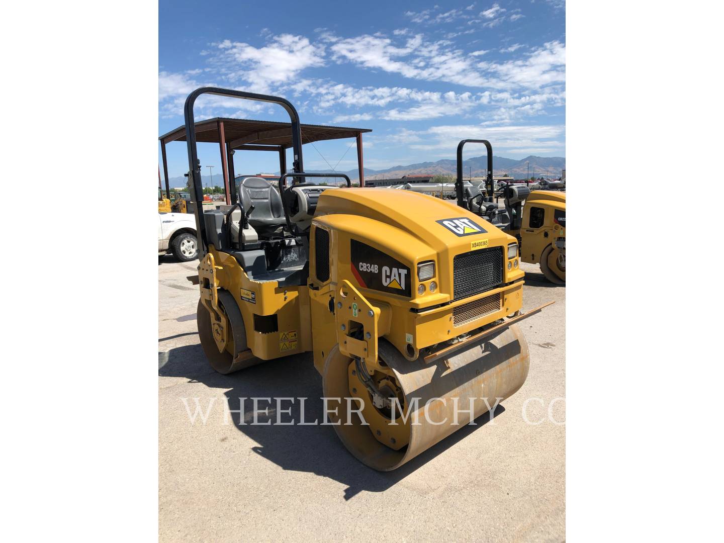 2017 Caterpillar CB34B Vibratory Double