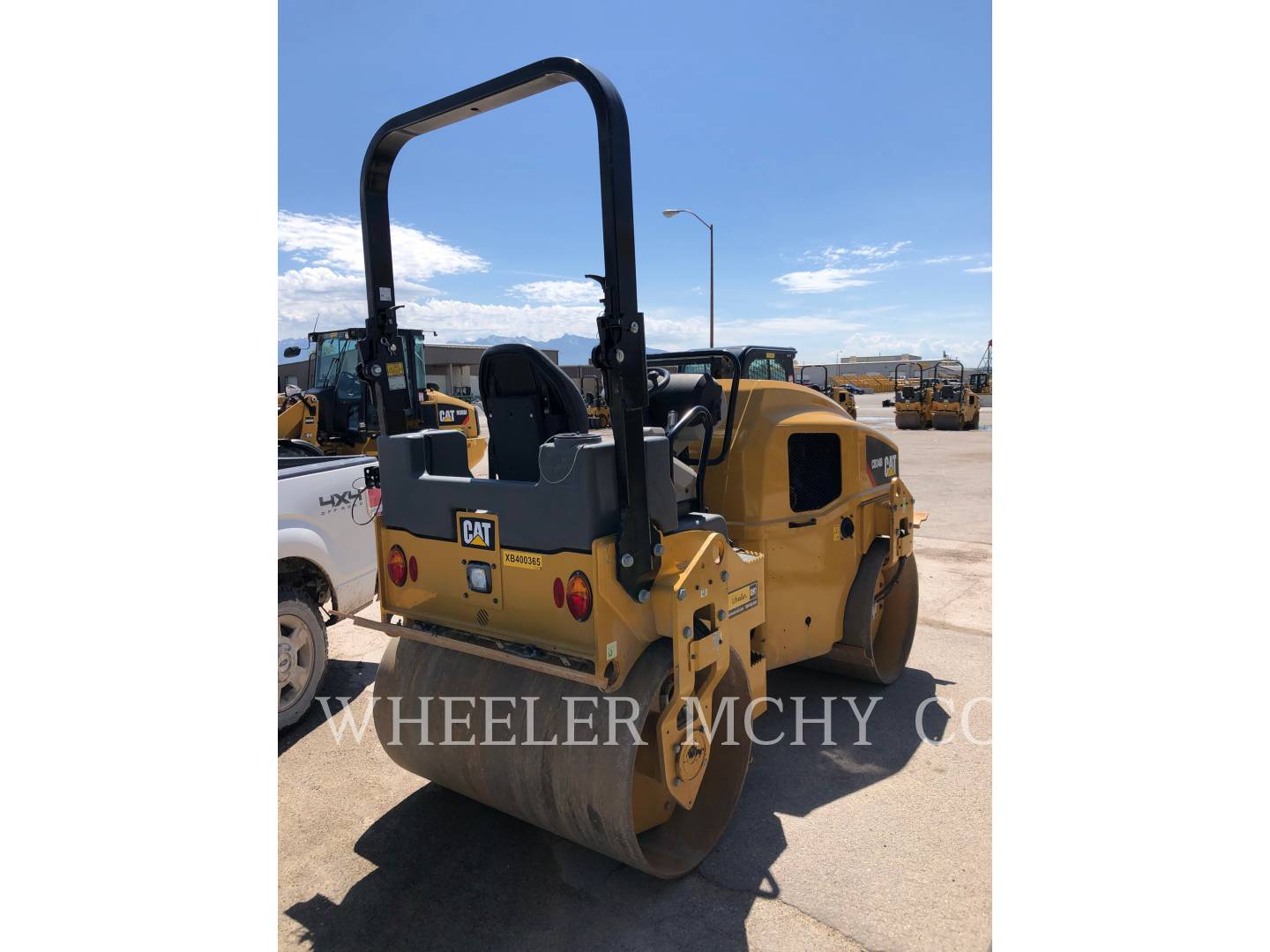 2017 Caterpillar CB34B Vibratory Double