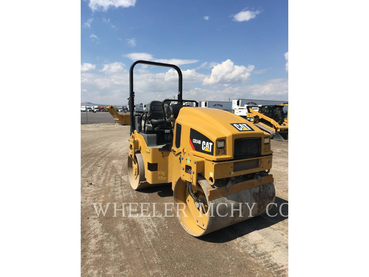 2017 Caterpillar CB34B Vibratory Double