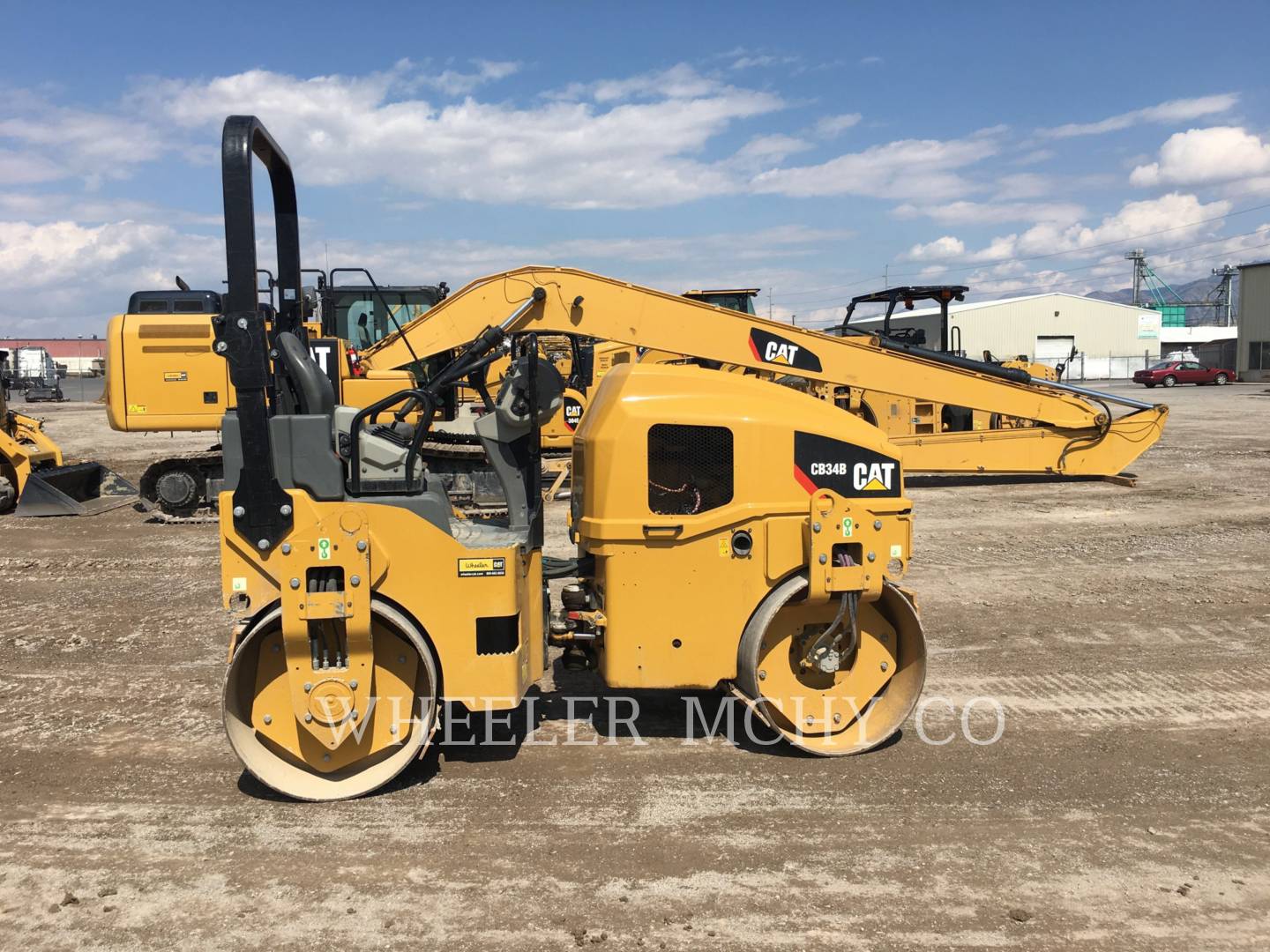 2017 Caterpillar CB34B Vibratory Double