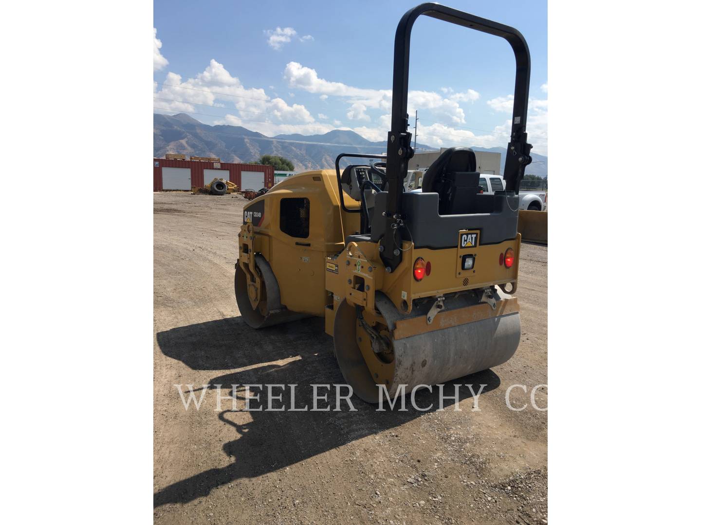 2017 Caterpillar CB34B Vibratory Double