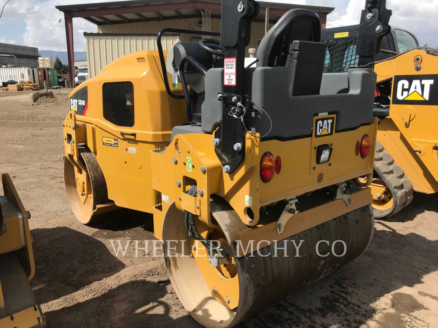 2018 Caterpillar CB34B Vibratory Double