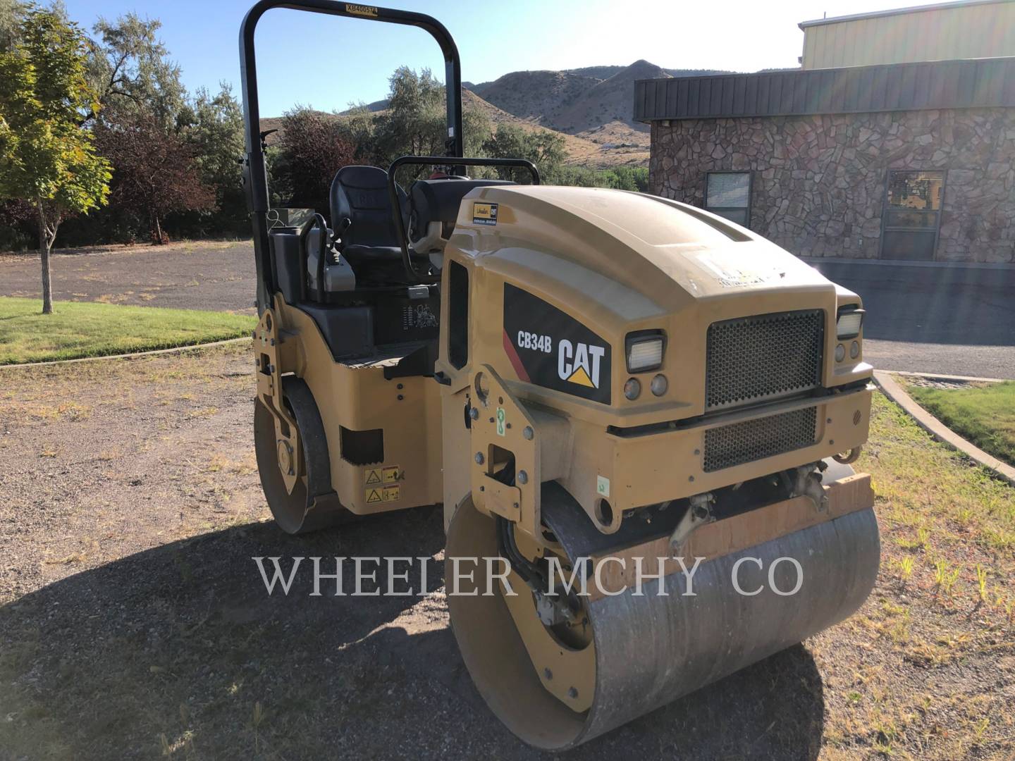 2018 Caterpillar CB34B Vibratory Double