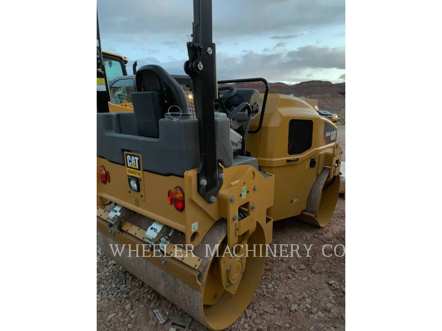 2019 Caterpillar CB34B Vibratory Double