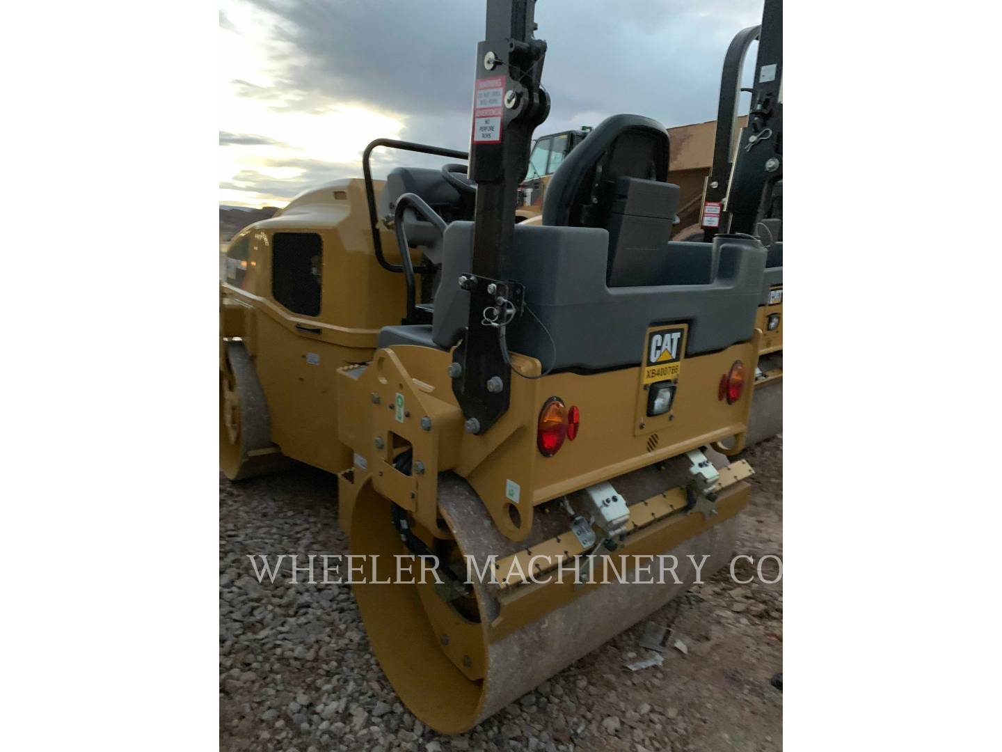 2019 Caterpillar CB34B Vibratory Double