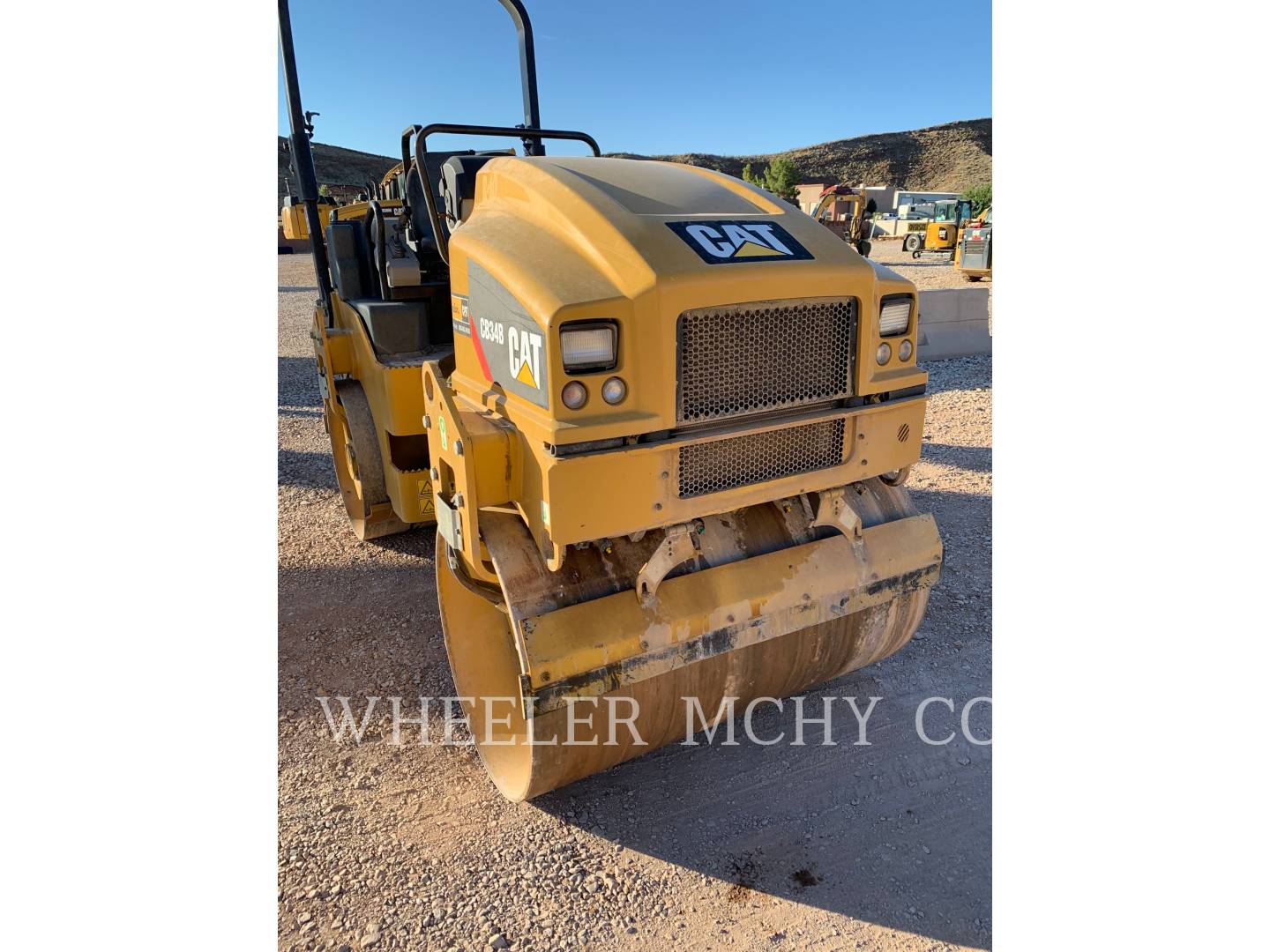 2015 Caterpillar CB34B Vibratory Double