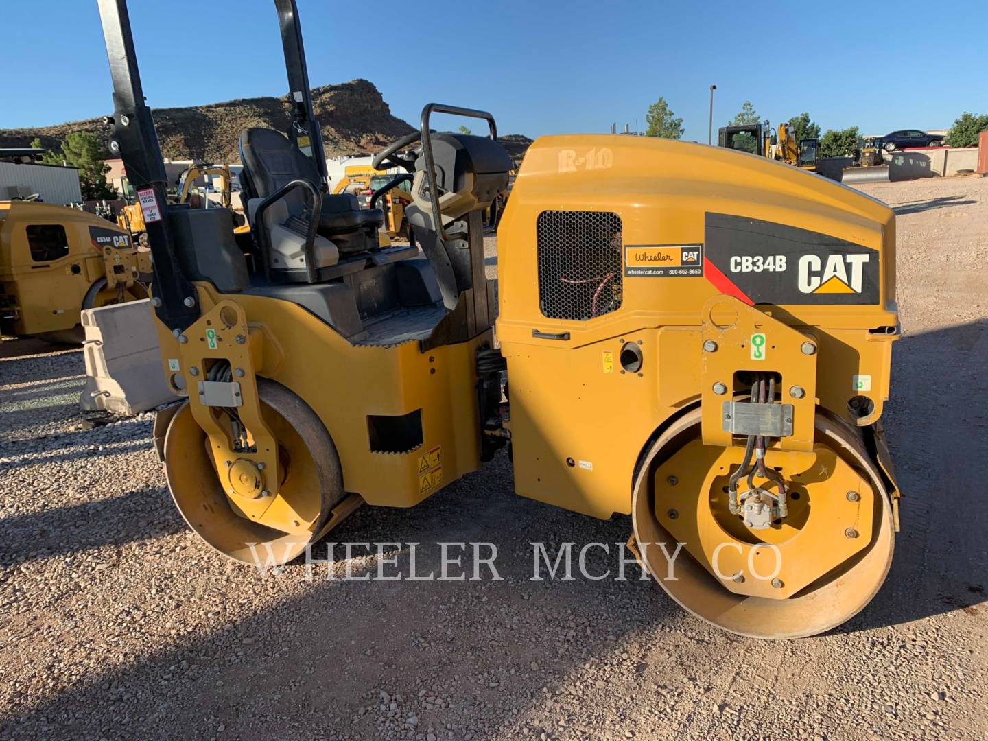 2015 Caterpillar CB34B Vibratory Double