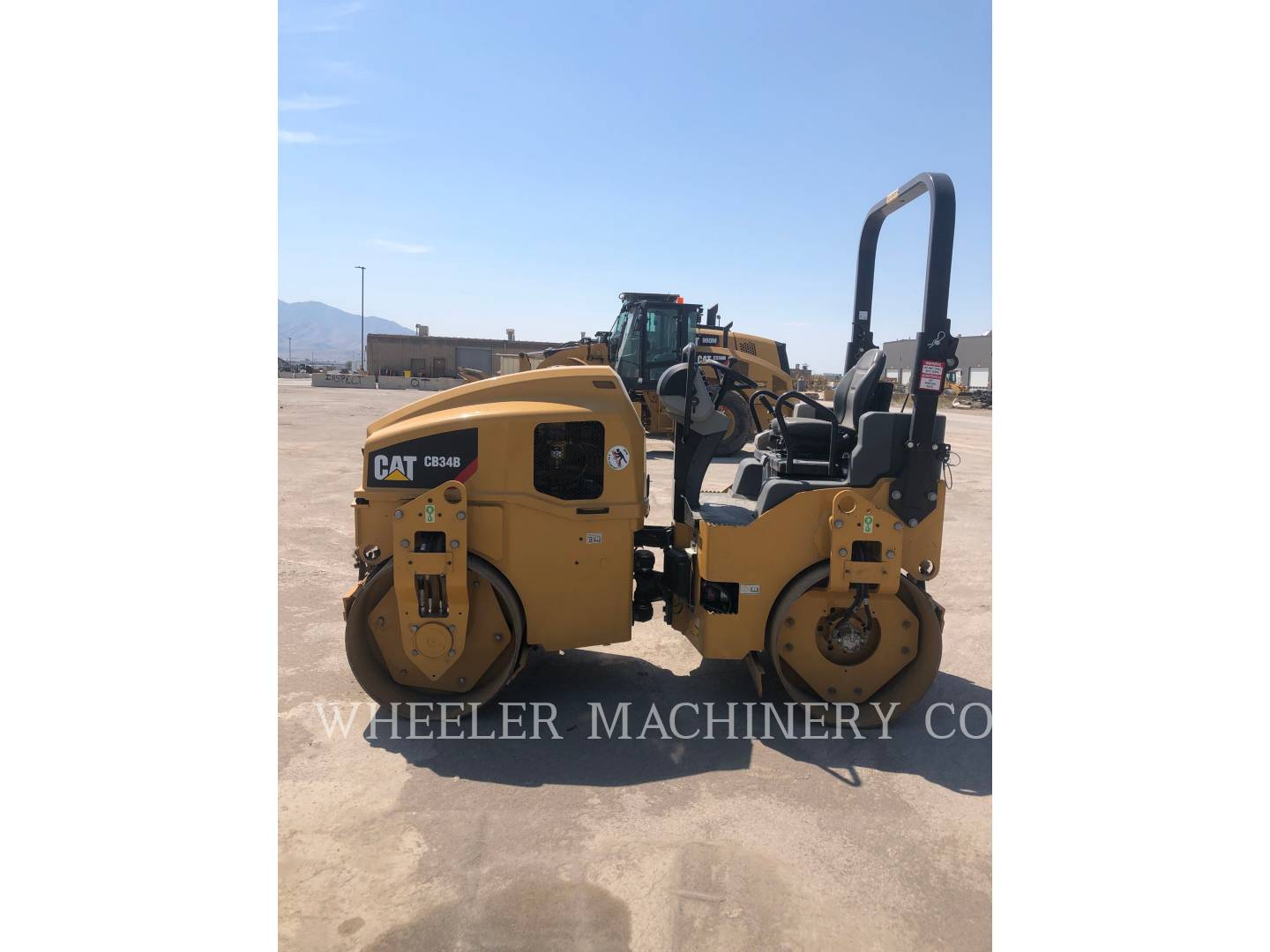 2019 Caterpillar CB34B CN Vibratory Double