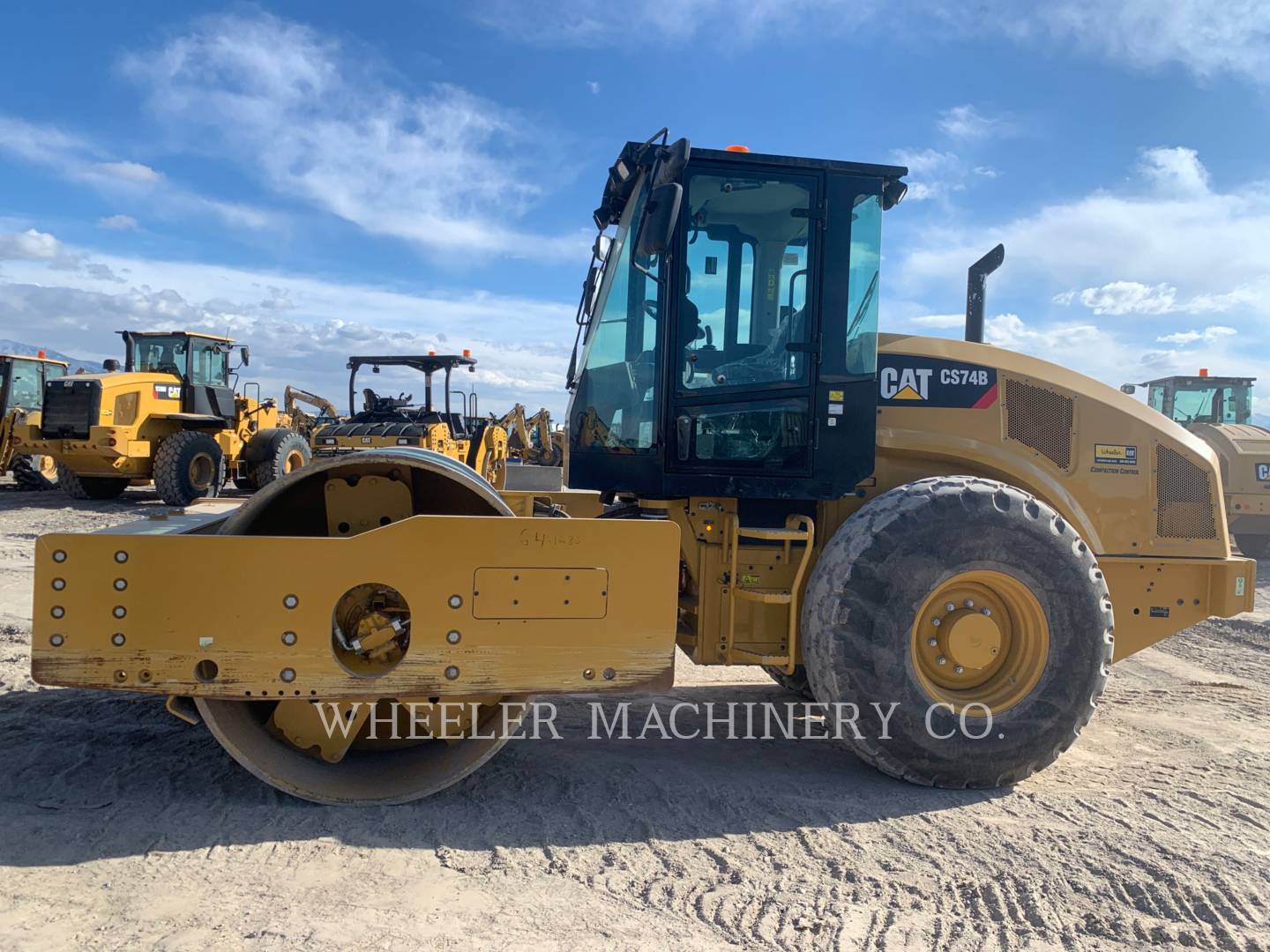 2019 Caterpillar CS74B Vibratory Single