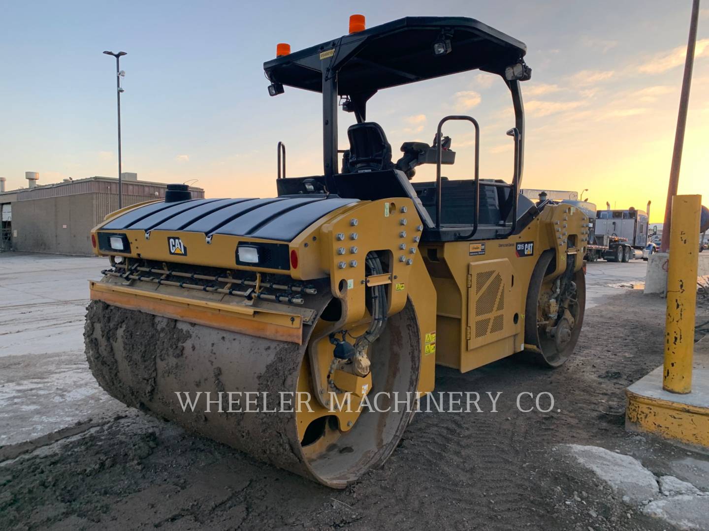 2019 Caterpillar CB15 CW Vibratory Double