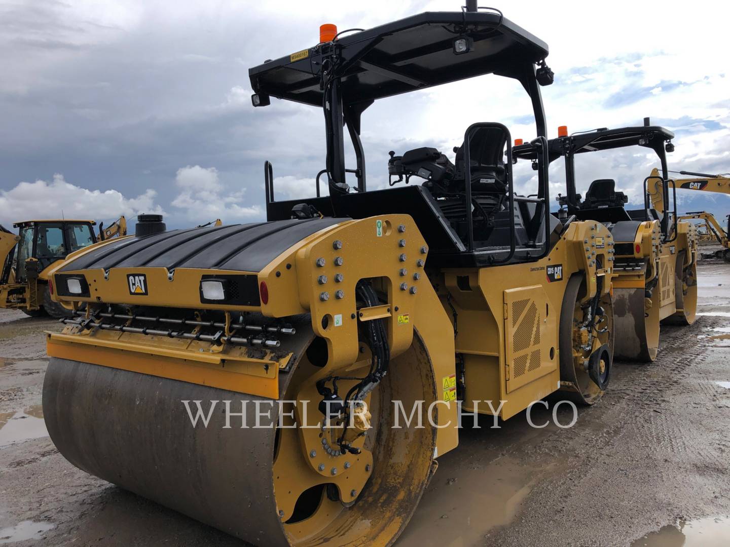 2018 Caterpillar CB15 CW Vibratory Double