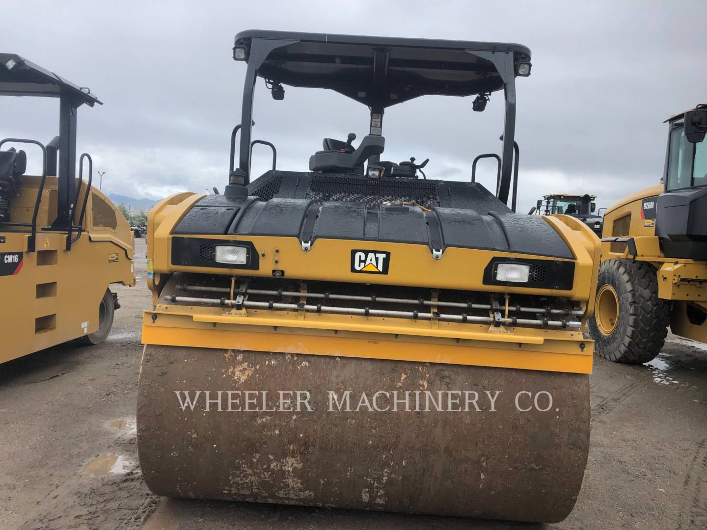 2019 Caterpillar CB15 Vibratory Double