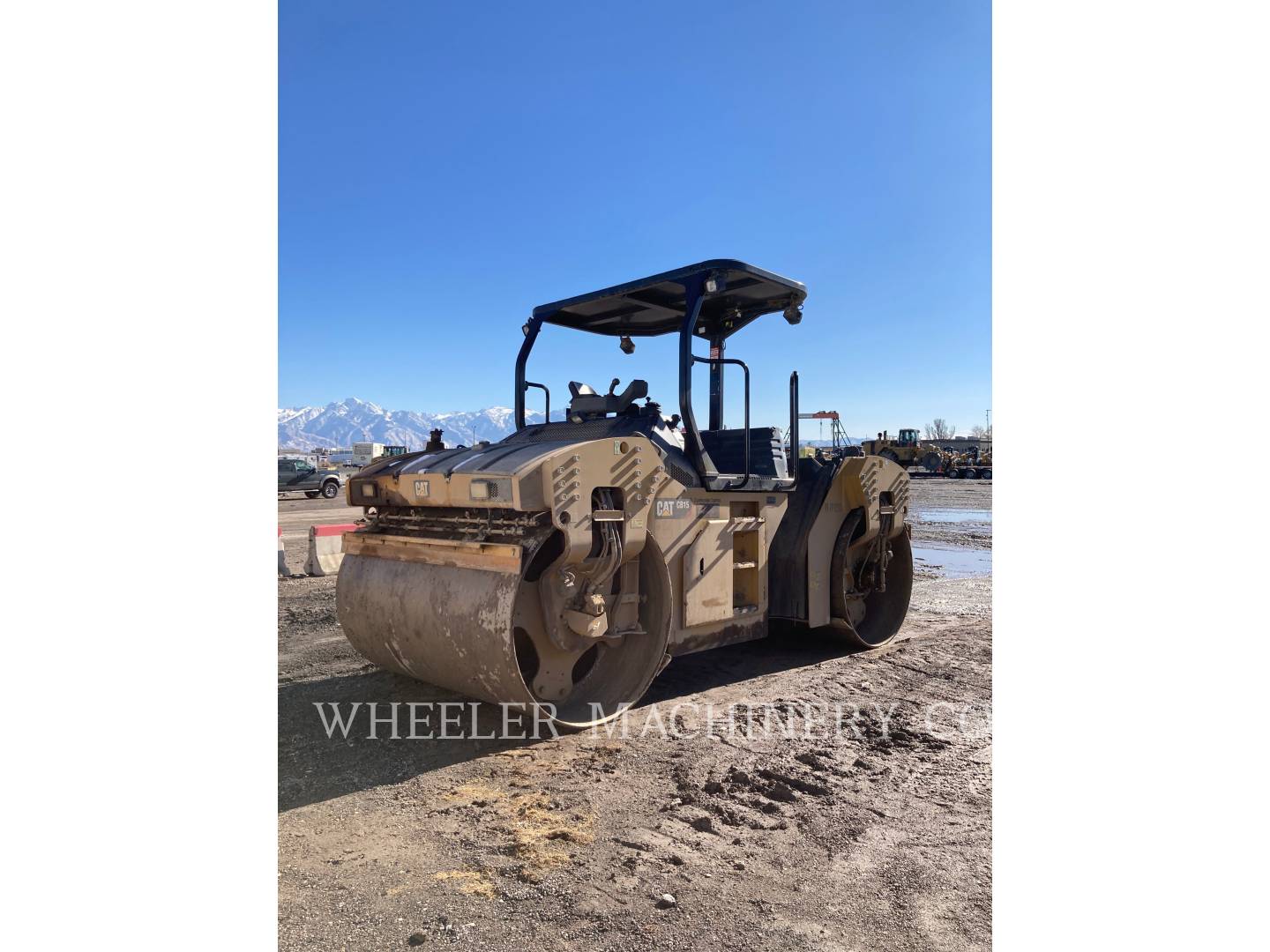 2019 Caterpillar CB15 Vibratory Double